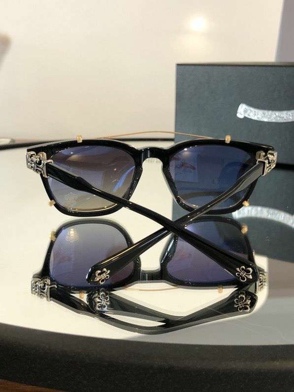 Picture of Chrome Hearts Sunglasses _SKUfw46734479fw